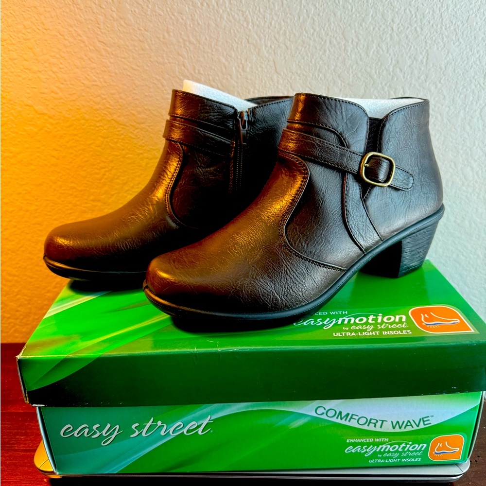 Easy Street Women Raula Comfort Booties